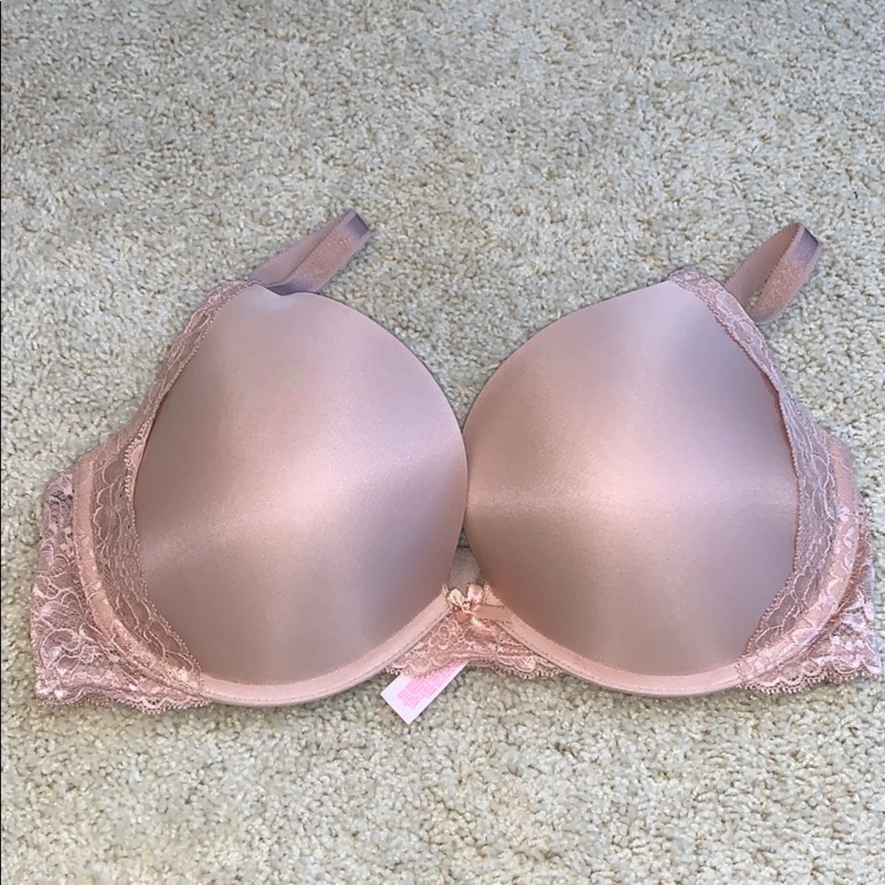 Victoria’s Secret Nude Dream Angels Push Up Bra